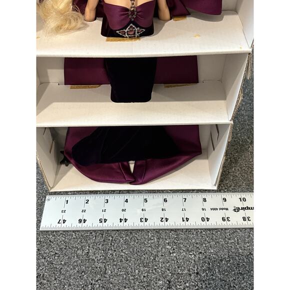 Vintage Barbie Amethyst Aura Jewel Essence Collection Bob Mackie 1996 In Box COA - Picture 5 of 13